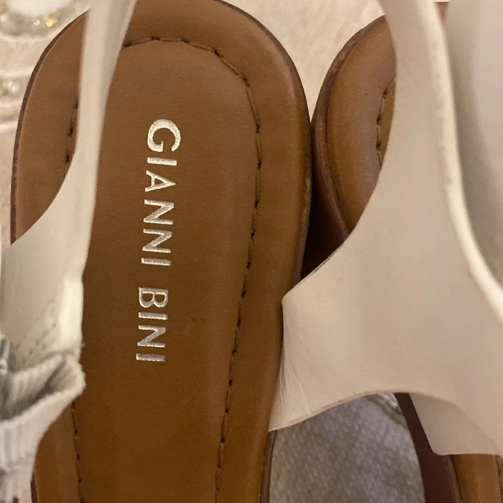 Gianni Bini Platform Sandals-9M - Picture 3 of 6